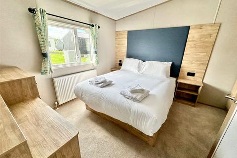 2 bedroom detached house for sale, Mill Rythe Coastal Village, 16 Havant Road, Hayling Island, Hampshire, PO11