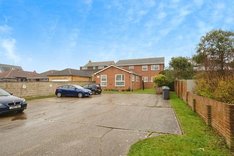 Southwood Road, Hayling Island, Hampshire, PO11