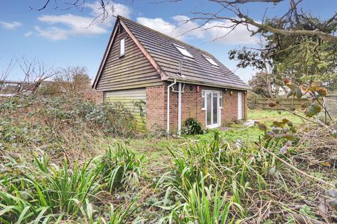 5 bedroom detached bungalow for sale, Meehan Road, New Romney TN28