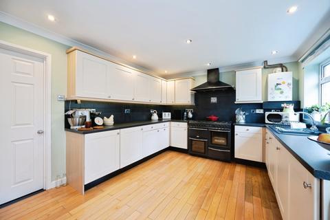 5 bedroom detached house for sale, Teal Close, Hayling Island, Hampshire, PO11