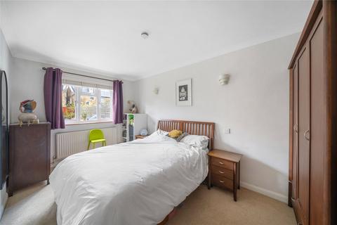 2 bedroom maisonette for sale, Spenser Road, London, SE24
