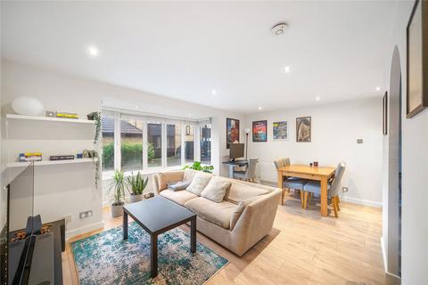 1 bedroom flat for sale, Linwood Close, London, SE5