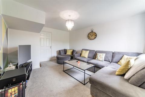 3 bedroom end of terrace house for sale, Osprey Walk, Great Park, NE13