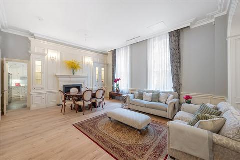 Kensington Court, London, W8