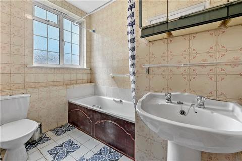 2 bedroom flat for sale, Kensington High Street, London, W14