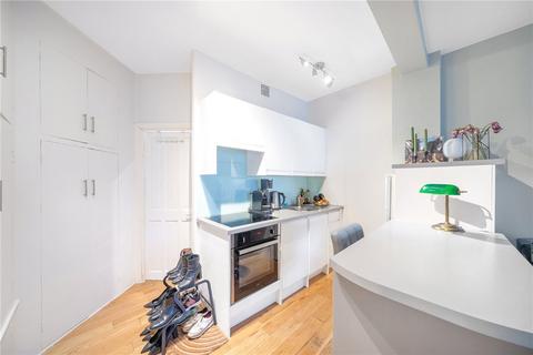 Studio for sale, Palace Gardens Terrace, London, W8