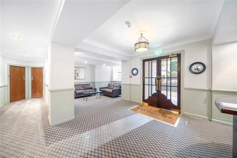 Studio for sale, Palace Gardens Terrace, London, W8