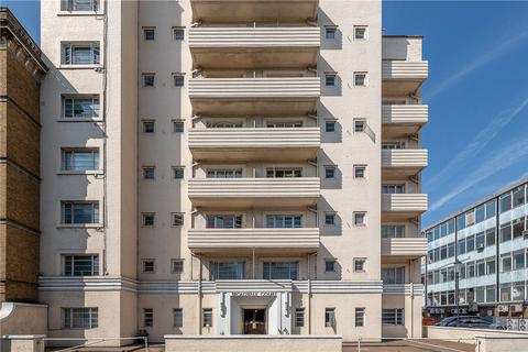 Studio for sale, Broadwalk Court, 79 Palace Gardens Terrace, London, W8