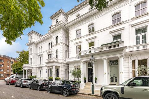 Kensington Gate, London, W8