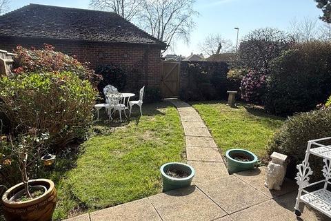 undefined, Woodley Gardens, Lymington, Hampshire, SO41
