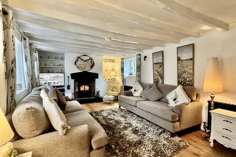 2 bedroom detached house for sale, South Street, Pennington, Lymington, Hampshire, SO41