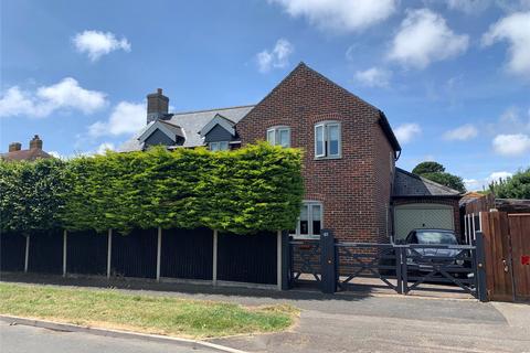 Corbin Road, Pennington, Lymington, Hampshire, SO41