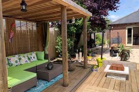 4 bedroom detached house for sale, Corbin Road, Pennington, Lymington, Hampshire, SO41