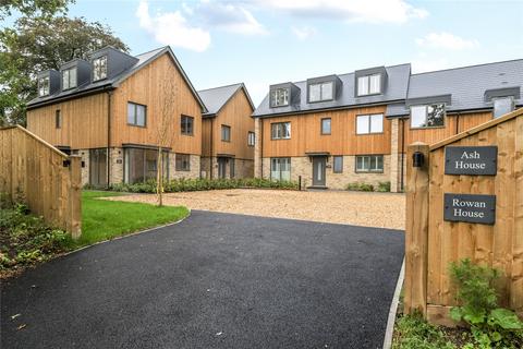 5 bedroom detached house for sale, Lower Pennington Lane, Lymington, Hampshire, SO41