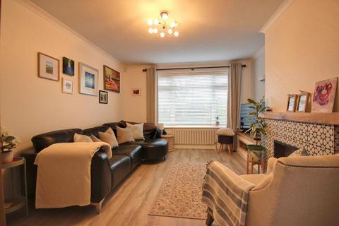 3 bedroom terraced house for sale, Baynard Avenue, Cottingham