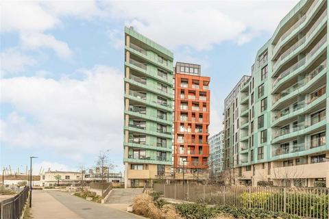 2 bedroom flat to rent, Telegraph Avenue, London SE10