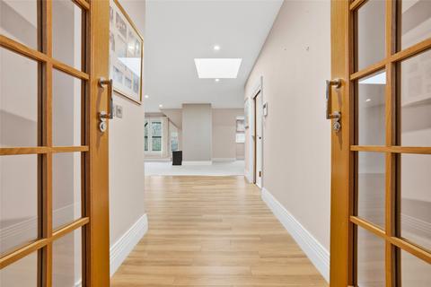 3 bedroom apartment for sale, Merry Hill Road, Hertfordshire WD23