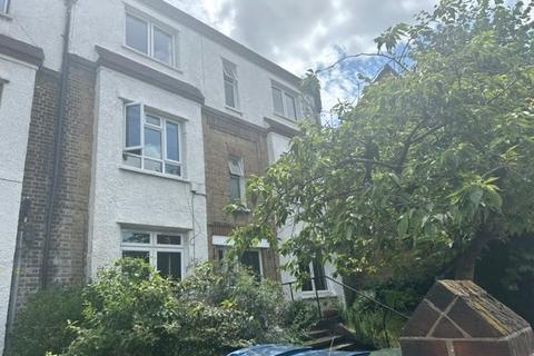 undefined, Gibbon Road, London SE15