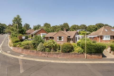 2 bedroom bungalow for sale, Battery Hill, Winchester, Hampshire, SO22