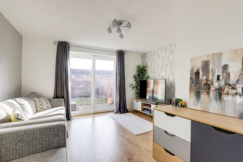 4 bedroom terraced house for sale, Voce Gardens, Nottingham NG15