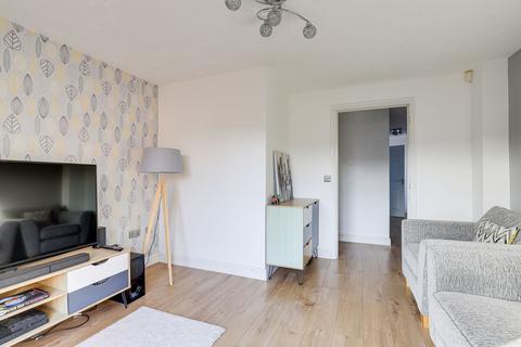 4 bedroom terraced house for sale, Voce Gardens, Nottingham NG15