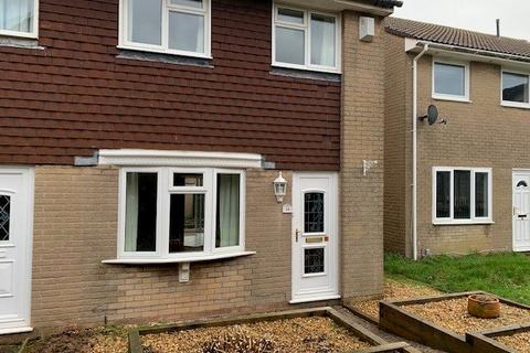 3 bedroom terraced house to rent, Biddisham Close, Nailsea, Bristol, Somerset, BS48