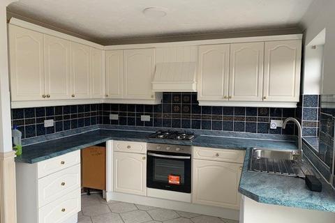 3 bedroom terraced house to rent, Biddisham Close, Nailsea, Bristol, Somerset, BS48