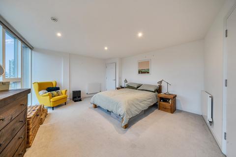2 bedroom apartment for sale, Scena Way, London