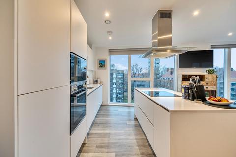 2 bedroom apartment for sale, Scena Way, London