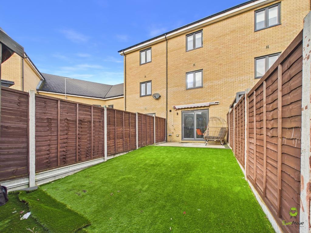 Presented by Clinton at Ewe Move Bexleyheath and Da