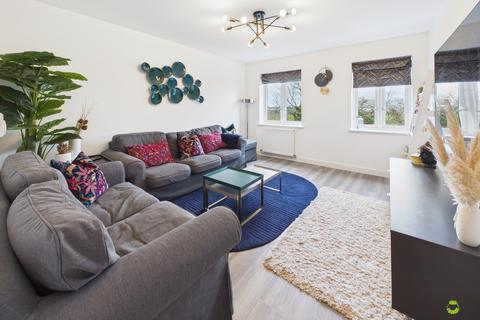4 bedroom townhouse for sale, Fairlawn Crescent, Greenhithe, Kent, DA9
