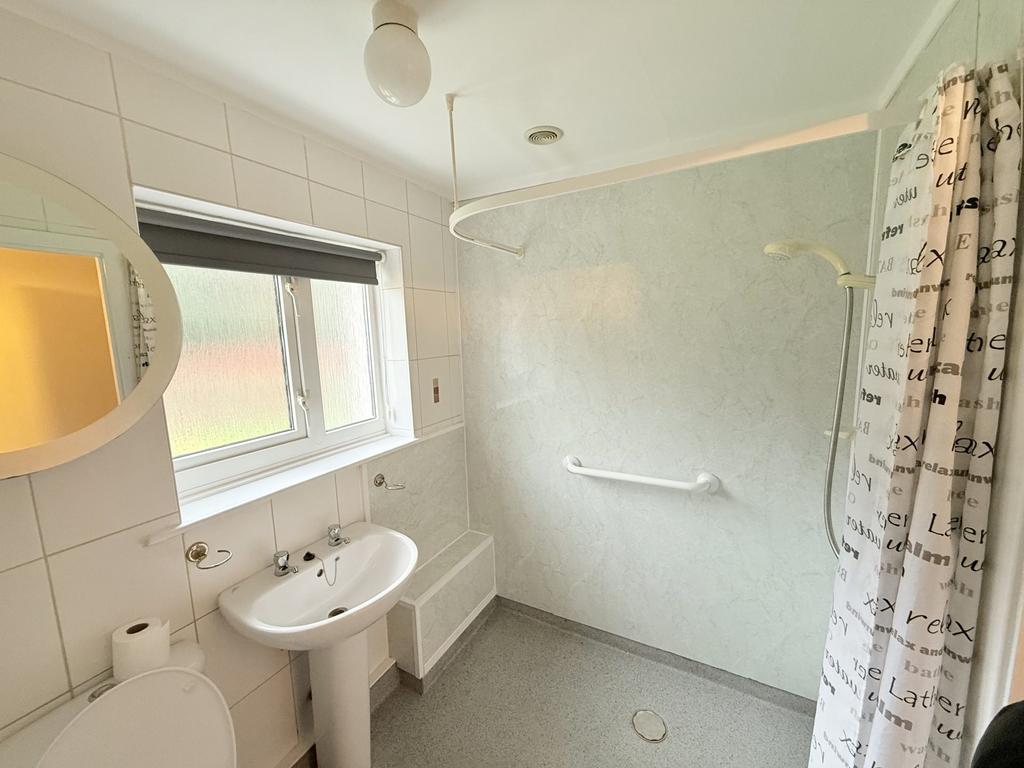 8 Akers Avenue, Locharbriggs, DG1 1 UQ - Braidwoods