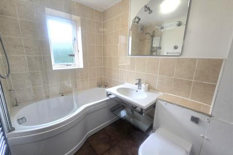1 bedroom flat for sale, Ascot Court, Aldershot GU11