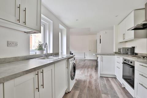 4 bedroom semi-detached house for sale, Approach Road, Poole, Dorset, BH14
