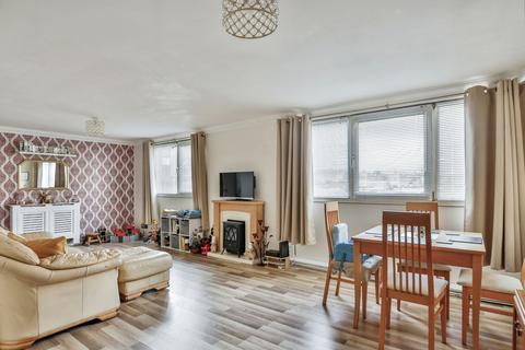 2 bedroom flat for sale, Downland Place, Adastral Road, Poole, Dorset, BH17