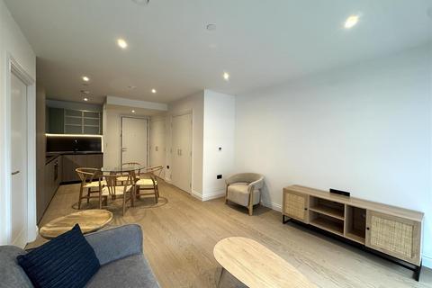 1 bedroom apartment to rent, 1 Potters Road, London SW6