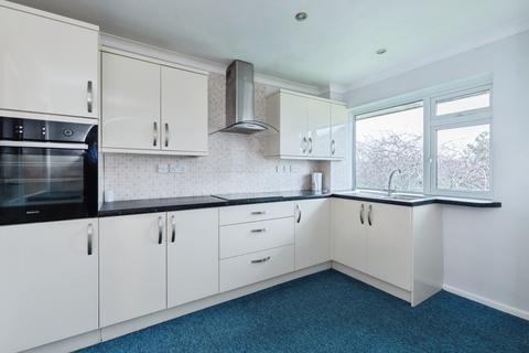 4 bedroom flat for sale, Wimborne Road, Poole, Dorset, BH15