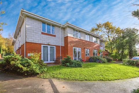2 bedroom flat for sale, Elm Grange, 64 Oakdale Road, Poole, BH15