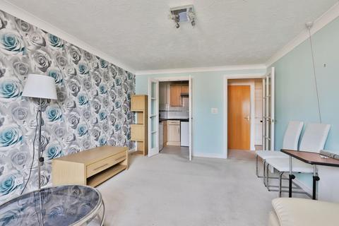 1 bedroom flat for sale, Regency Crescent, CHRISTCHURCH, Dorset, BH23