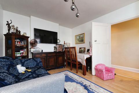 3 bedroom maisonette for sale, Tamworth Lane, Mitcham, CR4
