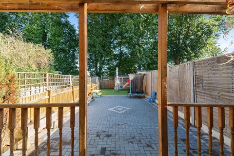 3 bedroom maisonette for sale, Tamworth Lane, Mitcham, CR4