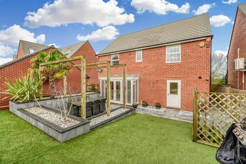 3 bedroom detached house for sale, Simcoe Close, Earls Barton, Northampton