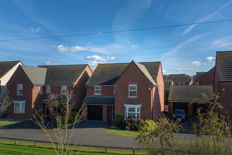 3 bedroom detached house for sale, Simcoe Close, Earls Barton, Northampton