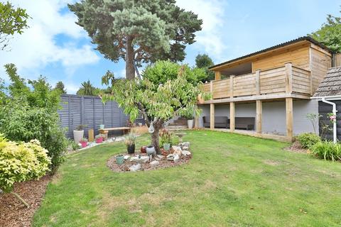 2 bedroom bungalow for sale, Hull Crescent, BEARWOOD, Bournemouth, Dorset, BH11