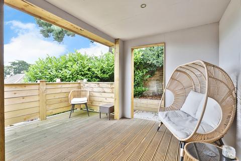 2 bedroom bungalow for sale, Hull Crescent, BEARWOOD, Bournemouth, Dorset, BH11