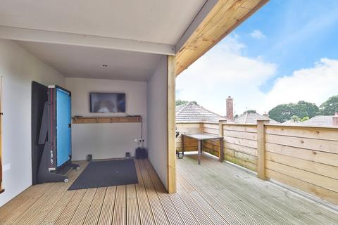 2 bedroom bungalow for sale, Hull Crescent, BEARWOOD, Bournemouth, Dorset, BH11