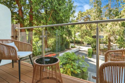 1 bedroom flat for sale, Queens Park Avenue, Bournemouth, Dorset, BH8
