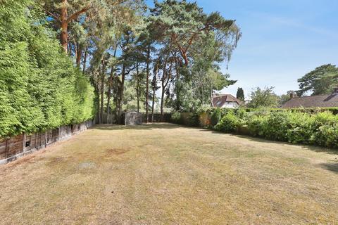 3 bedroom detached house for sale, Abbey Road, FERNDOWN, Dorset, BH22