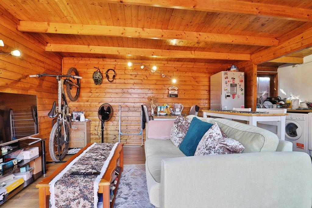 Annexe Lounge