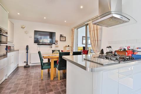 3 bedroom detached house for sale, Hood Crescent, WALLISDOWN, Bournemouth, Dorset, BH10